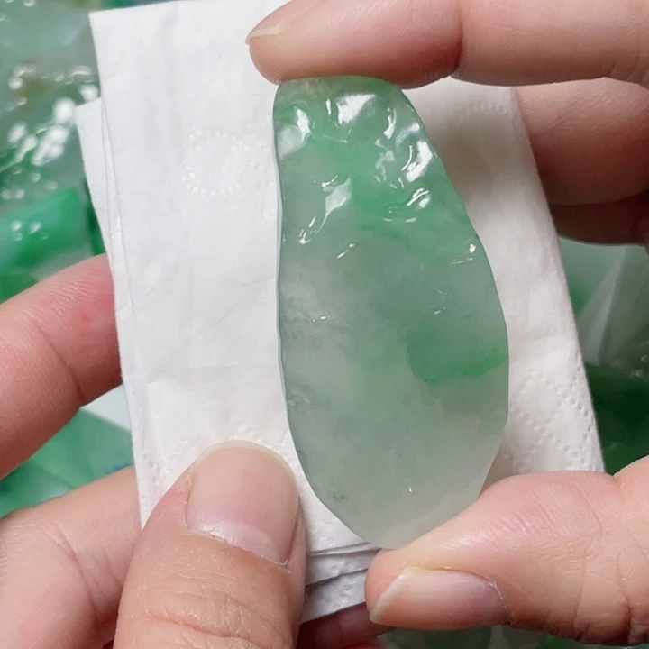 定制翡翠未镶嵌包工