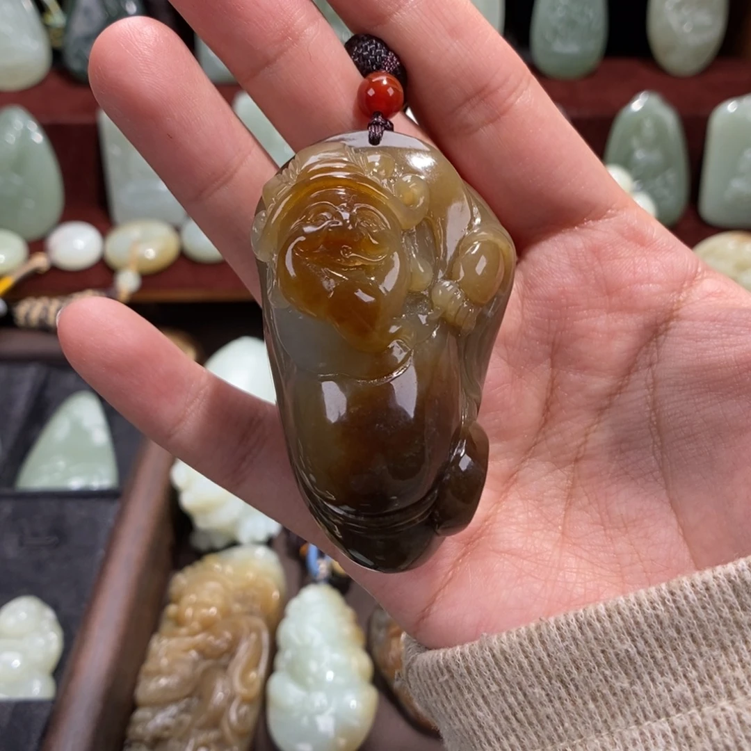 和田玉（糖玉）未镶嵌颈饰