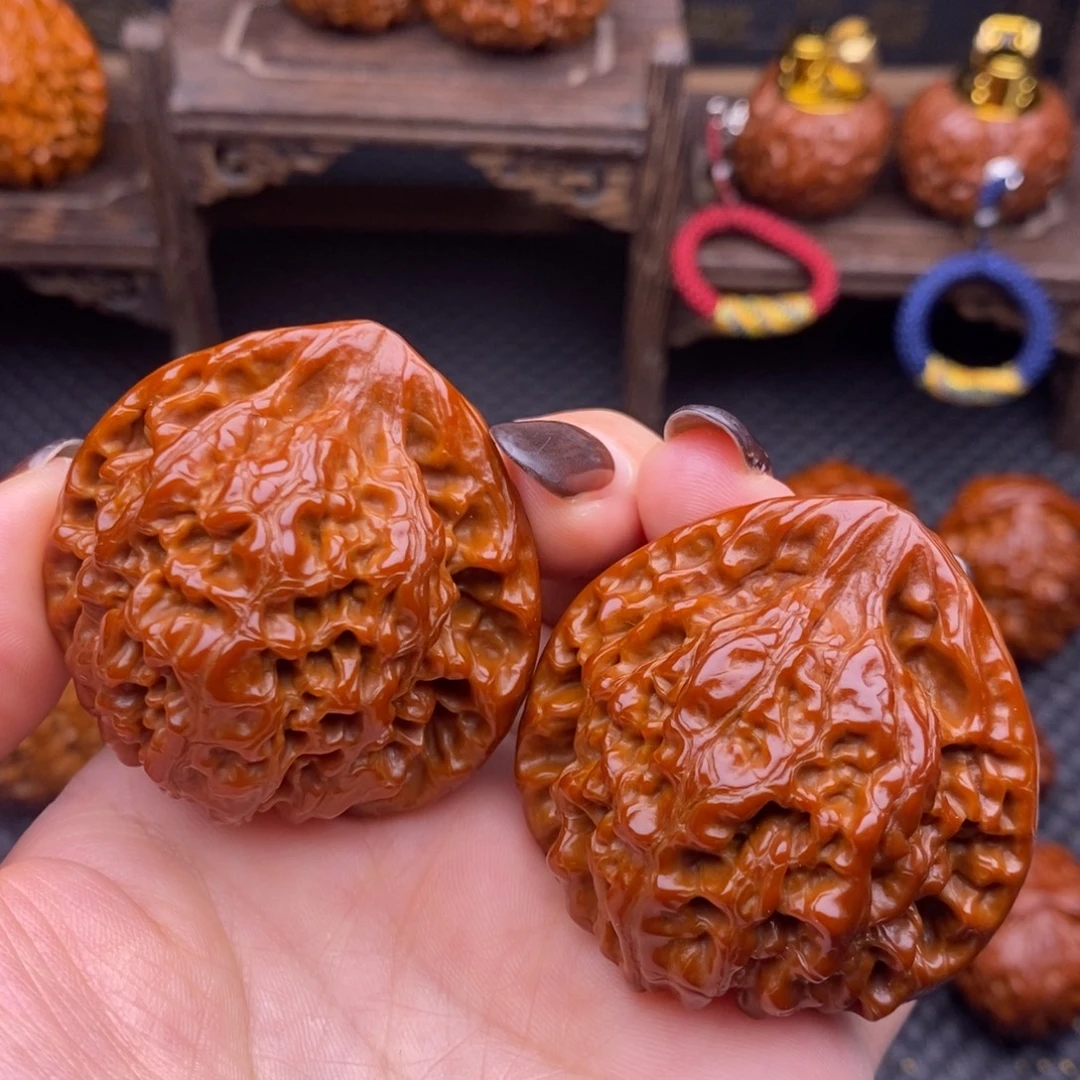 文玩核桃吊坠官帽46尺