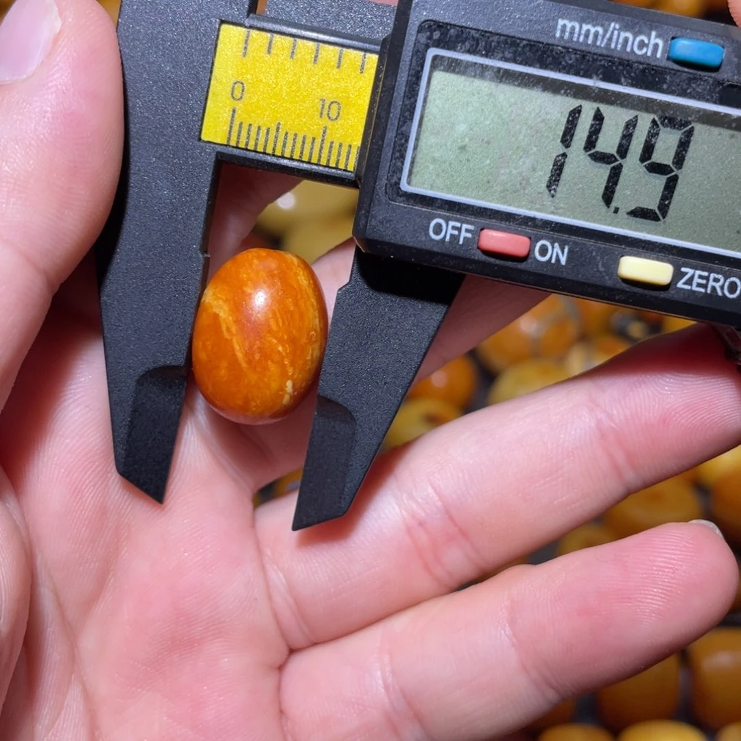 琥珀未镶嵌裸石枣珠