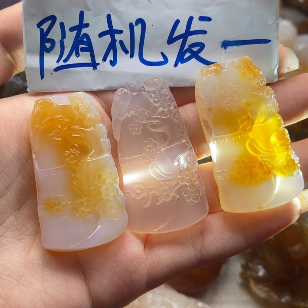 玛瑙/玉髓未镶嵌颈饰
