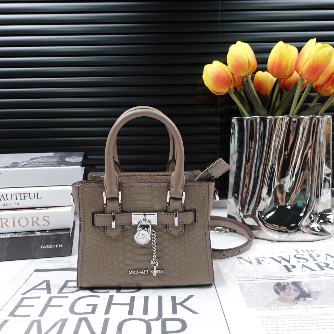 95新 MICHAEL KORS/迈克高仕 单肩包/T10243687