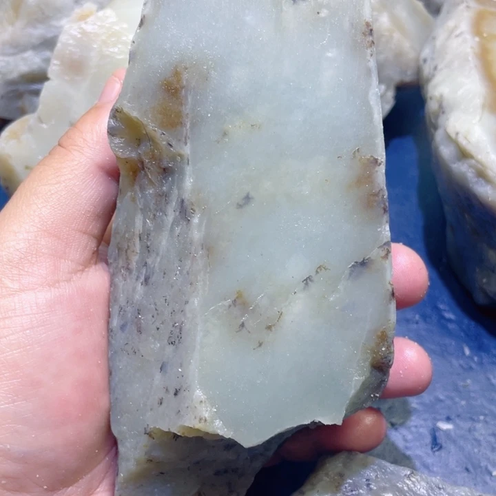 和田玉未镶嵌珠宝半成品