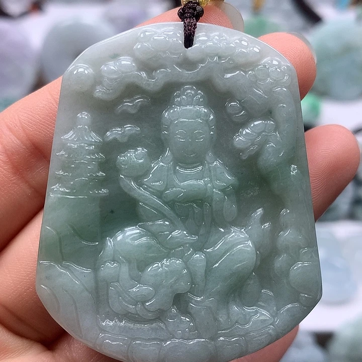 翡翠未镶嵌颈饰文殊菩萨福利