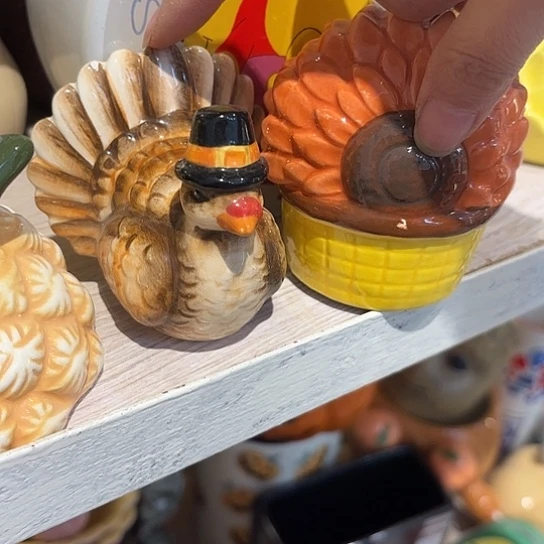 爱***）摆件外贸尾单微瑕，介意慎拍