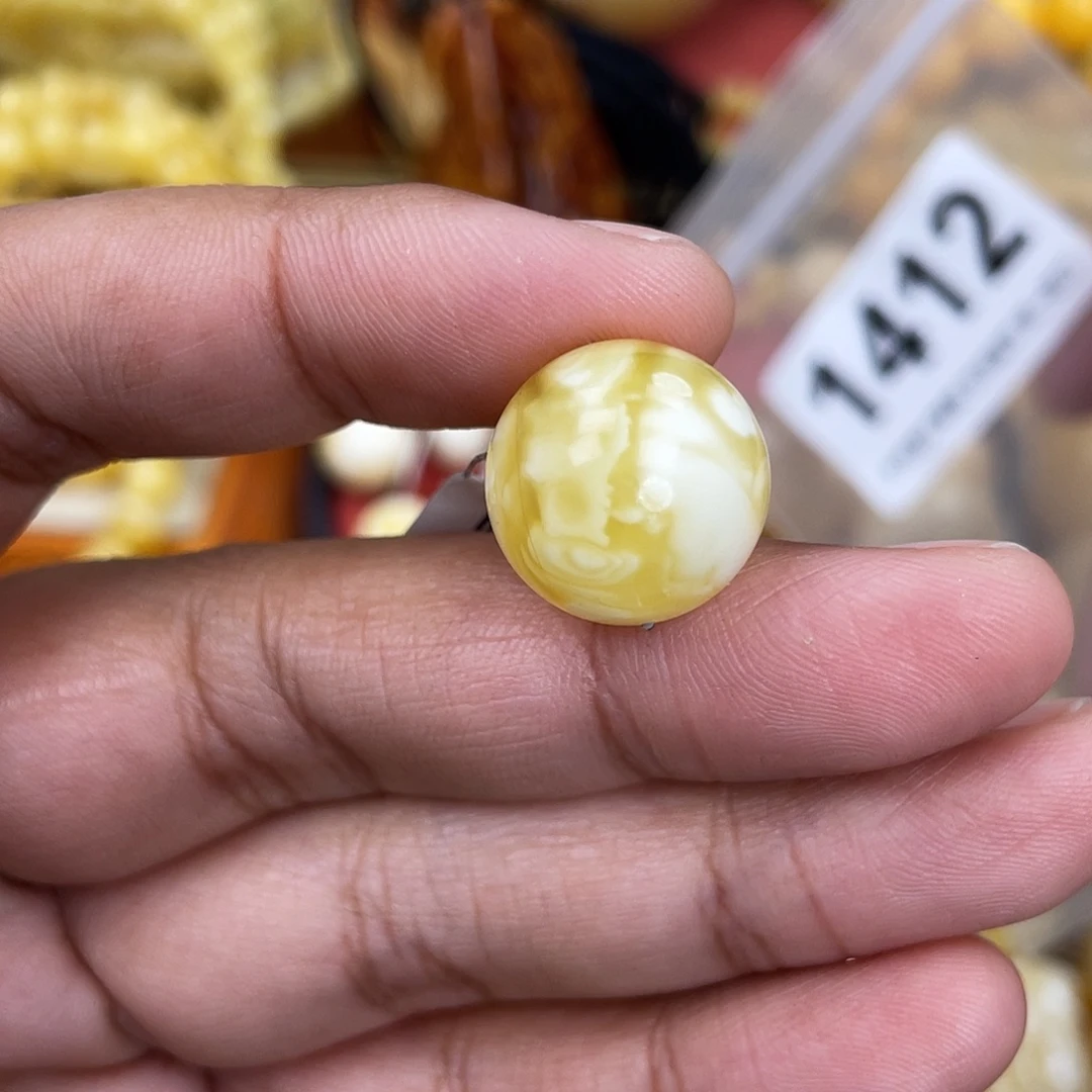 蜜蜡未镶嵌珠宝奇石粉16.3