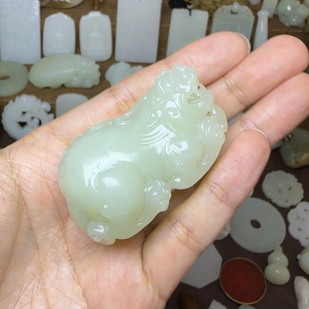 和田玉未镶嵌挂件貔貅