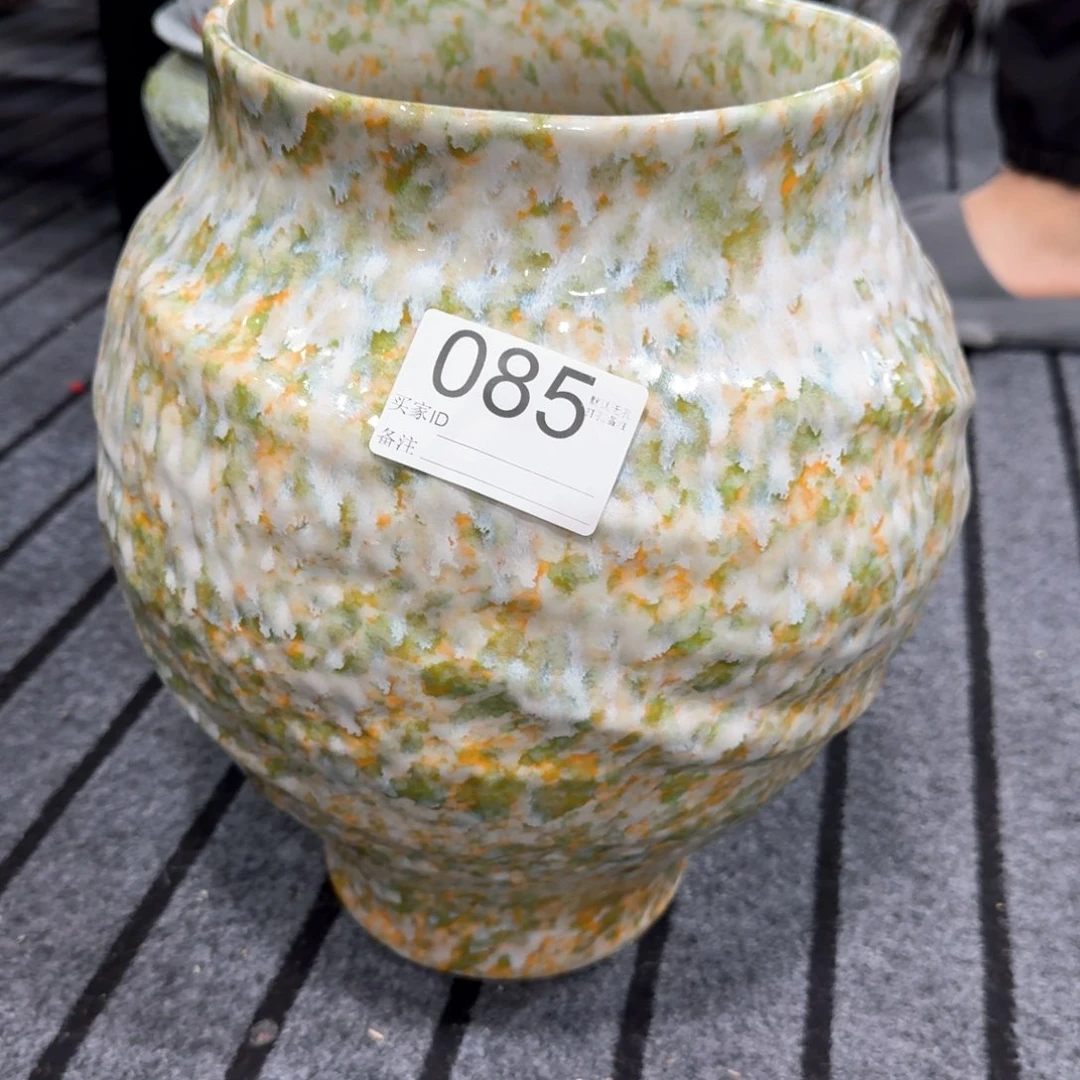 W***猫摆件景德镇高温花瓶编码085高33口18默认无孔