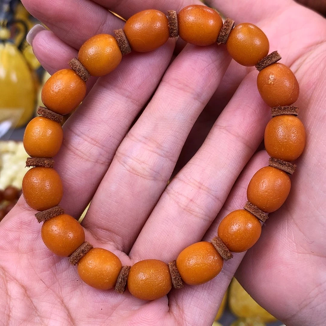 未镶嵌琥珀珠宝奇石