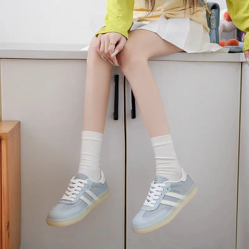 TP379蓝色学生配裙子小白鞋女夏季小众板鞋百搭爆款平底德训鞋子