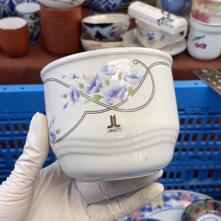 他家瓷器真美…开播了