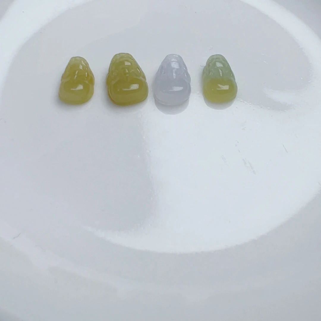 翡翠散珠貔貅一只