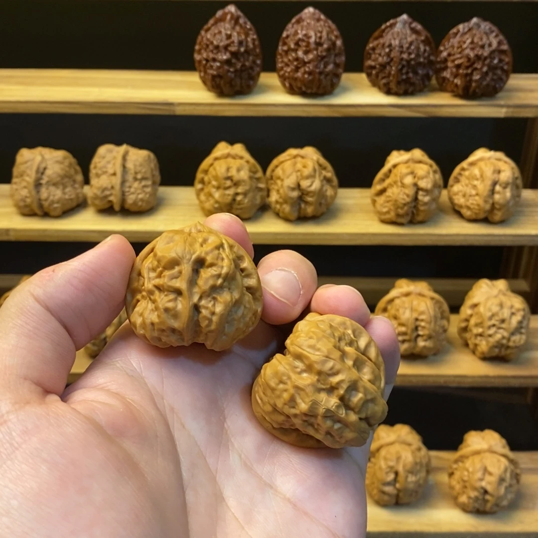 段***然吊坠桃核蛤蟆头37.5