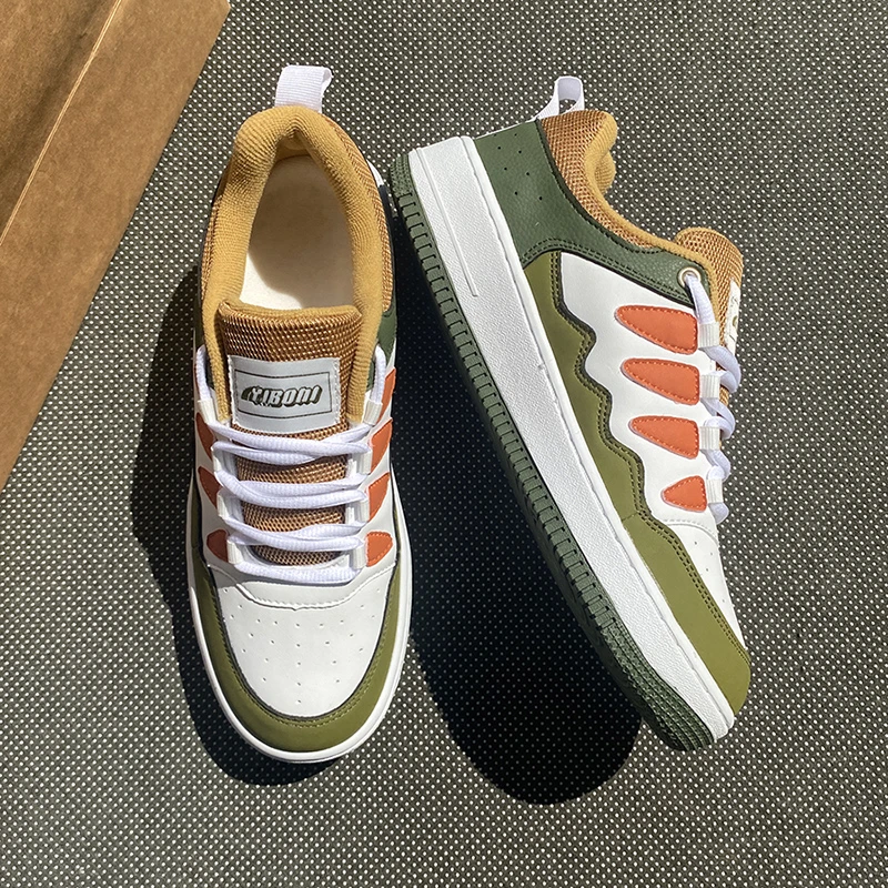 滑板鞋2025爆款军绿色软底男鞋拼色秋季休闲鞋轻奢学院风潮鞋子男