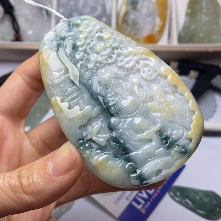 翡翠未镶嵌颈饰翡翠