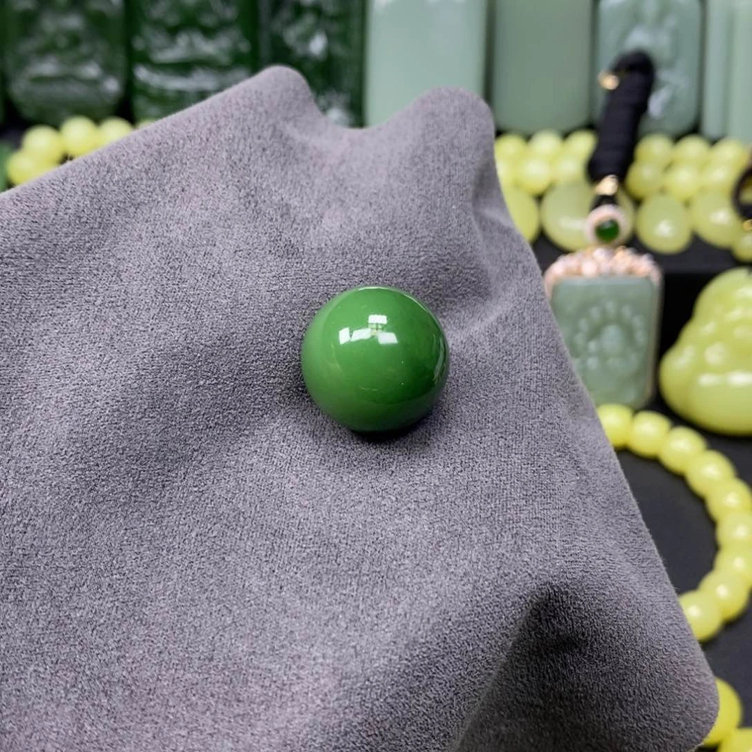 和田玉（碧玉）颈饰未镶嵌川