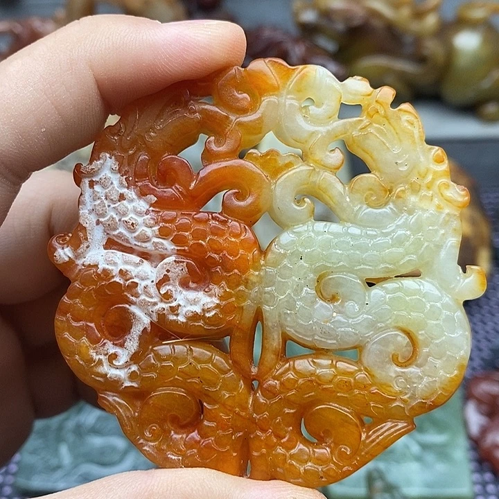 未镶嵌蛇纹石玉颈饰