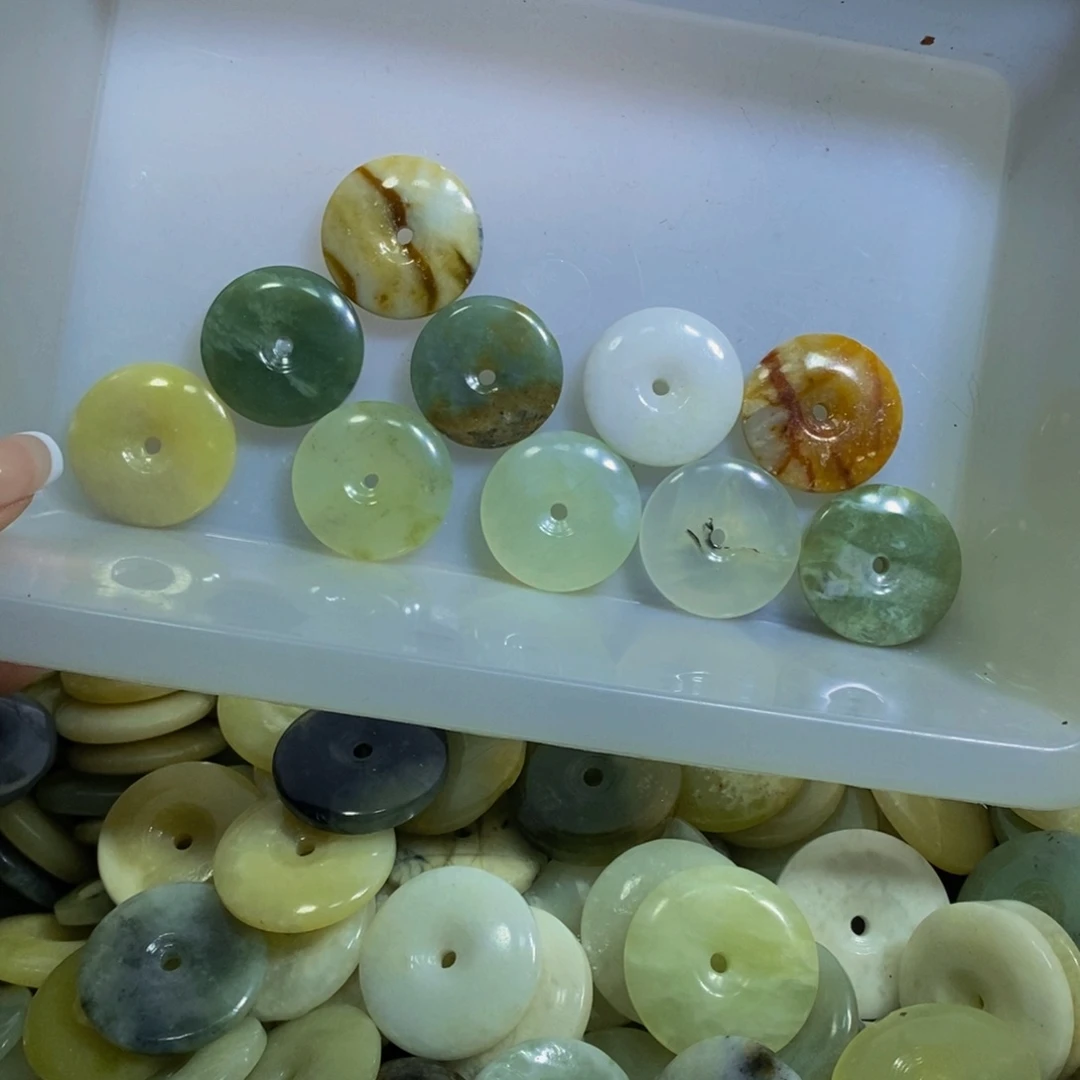 蛇纹石玉未镶嵌颈饰206