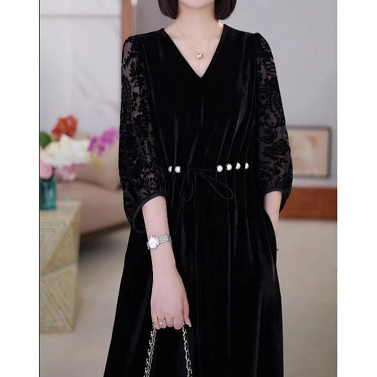 中年妈妈高档丝绒连衣裙大码遮肉系带显瘦过膝款式