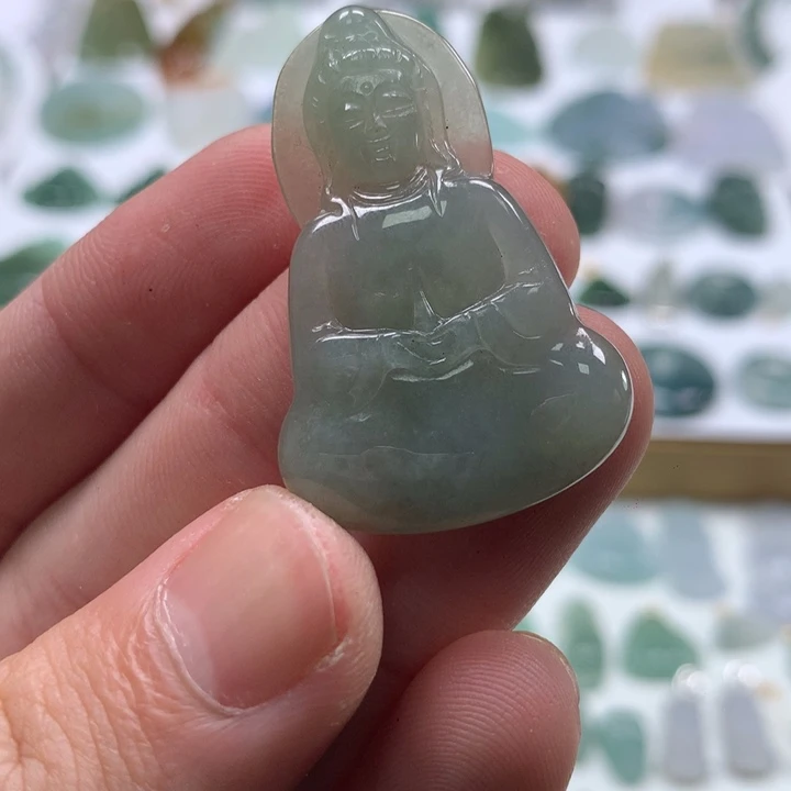 翡翠未镶嵌颈饰翡翠