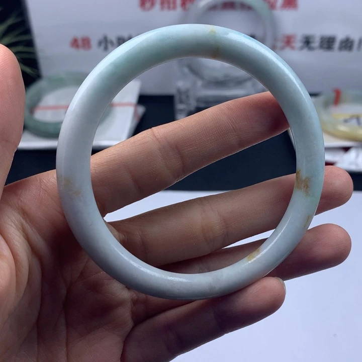 未镶嵌手镯翡翠50
