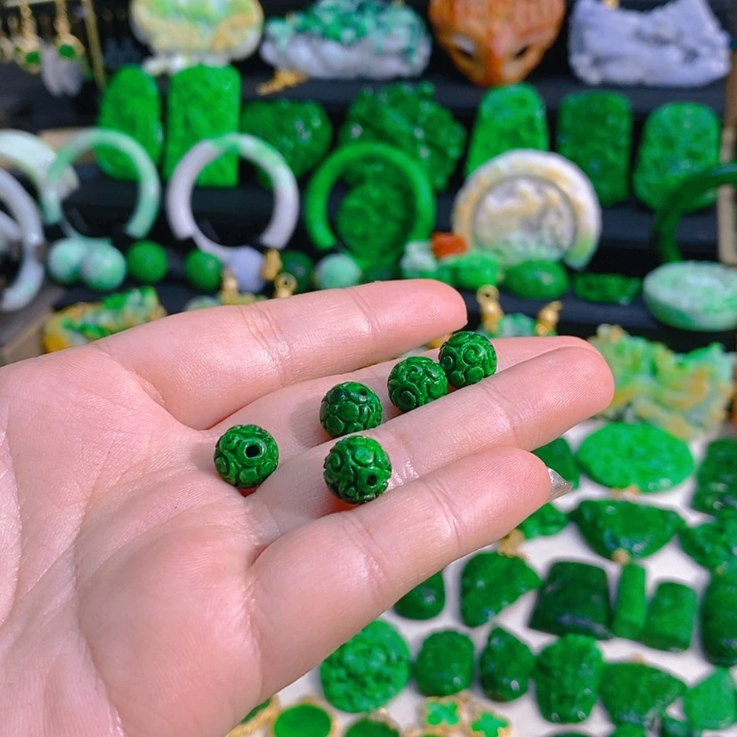 【闪购商品】翡翠颈饰未镶嵌单珠