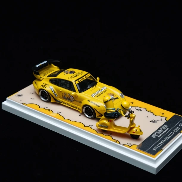 现货新版 1:64 保时捷RWB 小黄人涂装保时捷汽车模型
