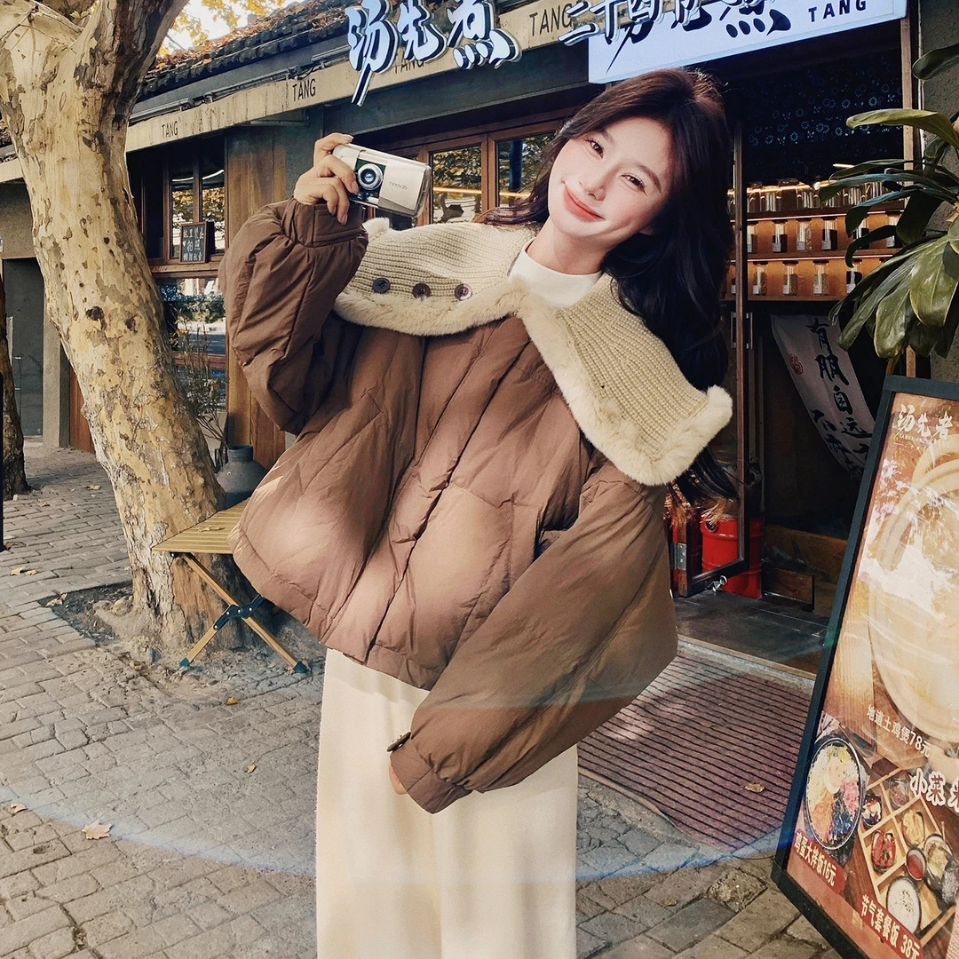 巨好看针织娃娃领保暖羽绒服外套女独特设计2025冬新款百搭面包服