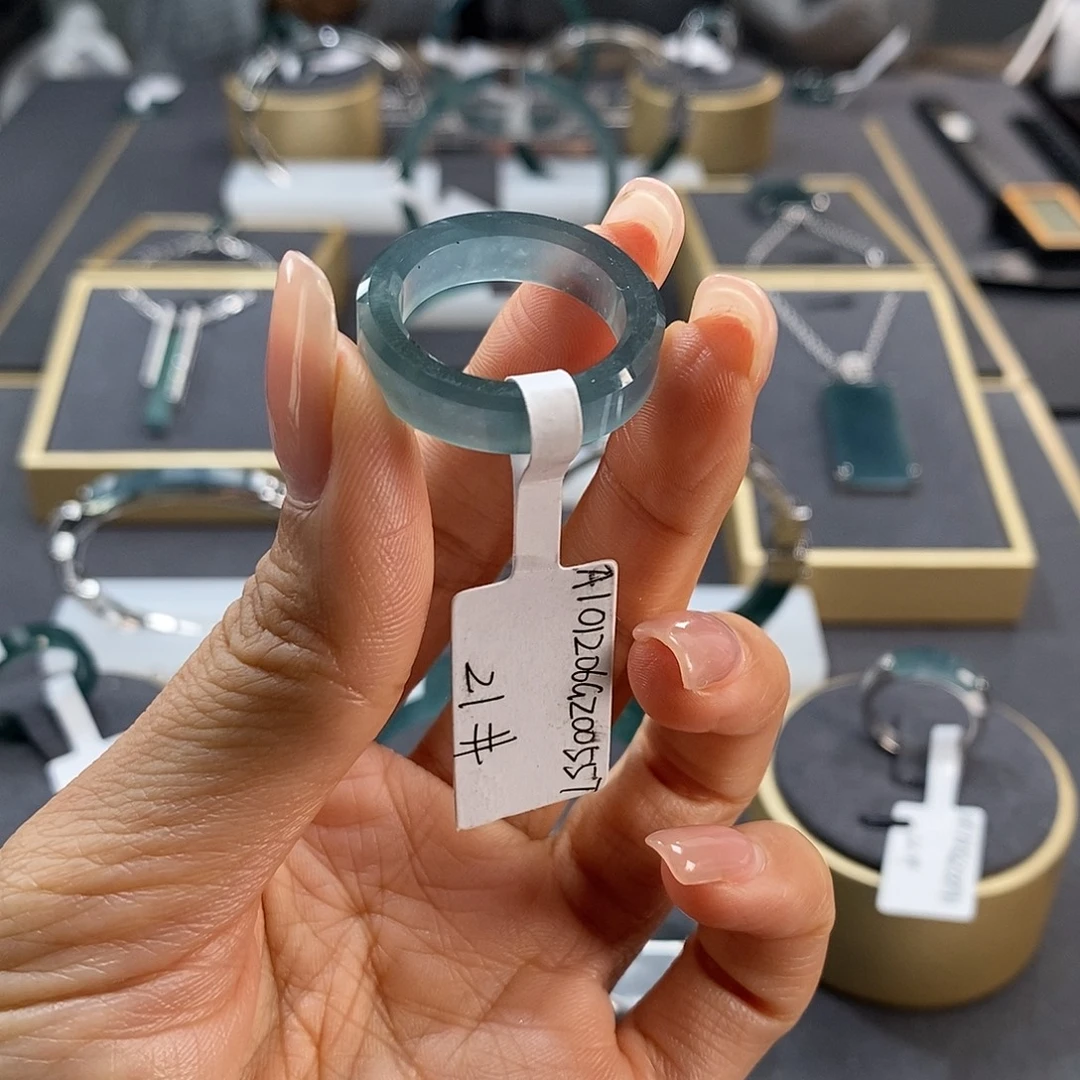 游***下翡翠未镶嵌手镯戒指21