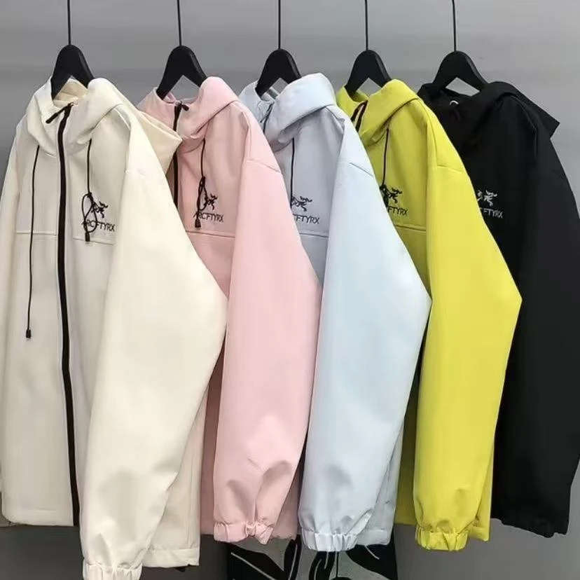 新款连帽防风运动瑜伽刺绣小鸟外套女春夏季户外修身显瘦冲锋衣潮