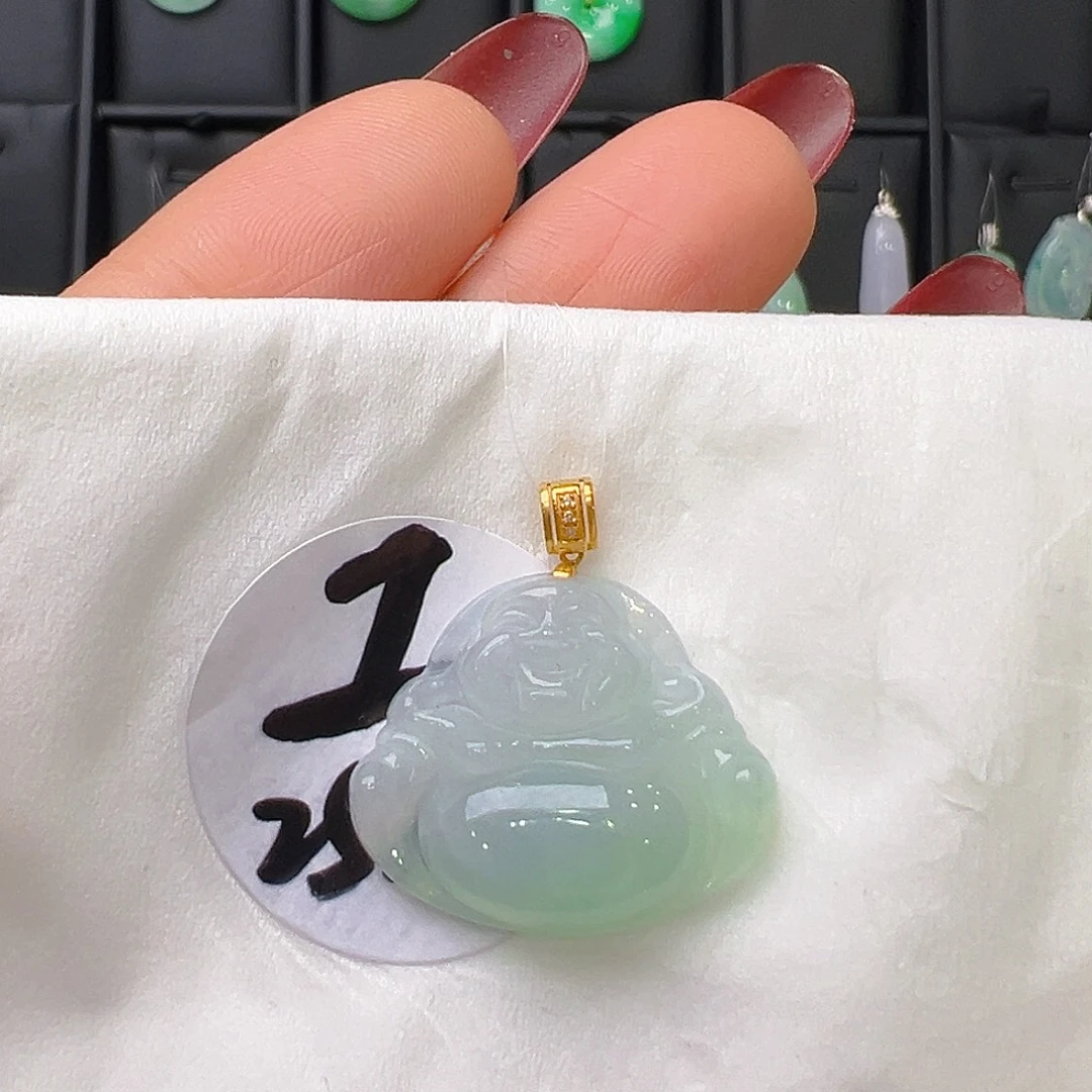 翡翠18K金镶嵌颈饰