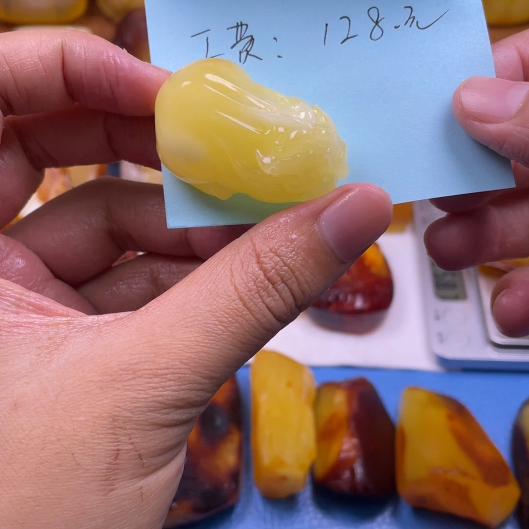 小***美定制琥珀未镶嵌12345678