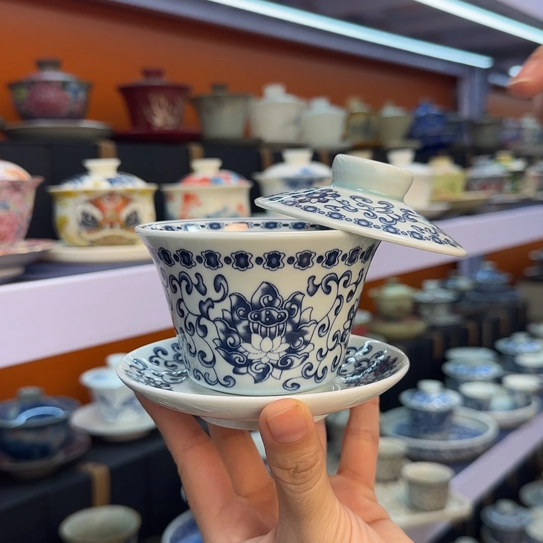 在你心里就是个小孩子啊你说我是谁啊