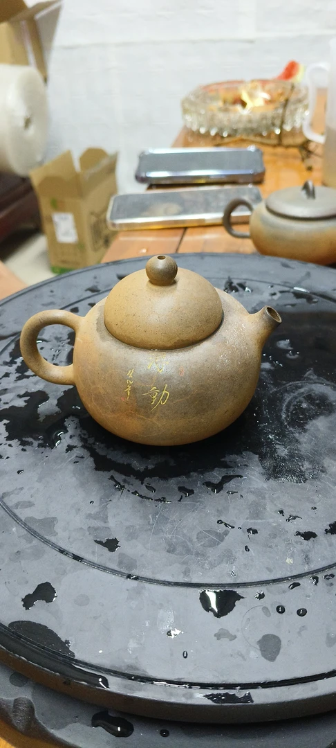 龙窑柴烧瑕批手工壶