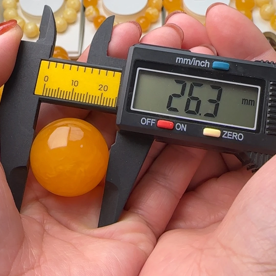 蜜蜡未镶嵌颈饰焦皮顶红珠子