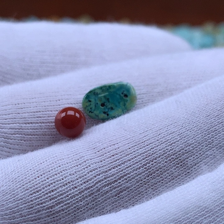 南红玛瑙未镶嵌珠宝奇石