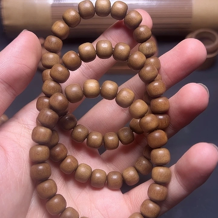 檀香木迈索尔8*9顺纹拆房料