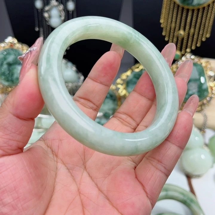 美***6未镶嵌透闪石-蛇纹石玉手镯