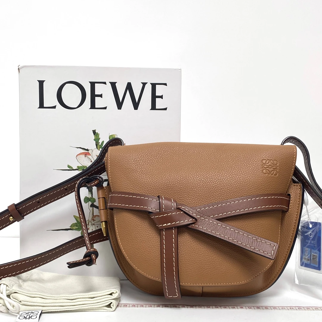95新 LOEWE/罗意威 胖虎佳佳/箱包/斜挎包/31B2510300000