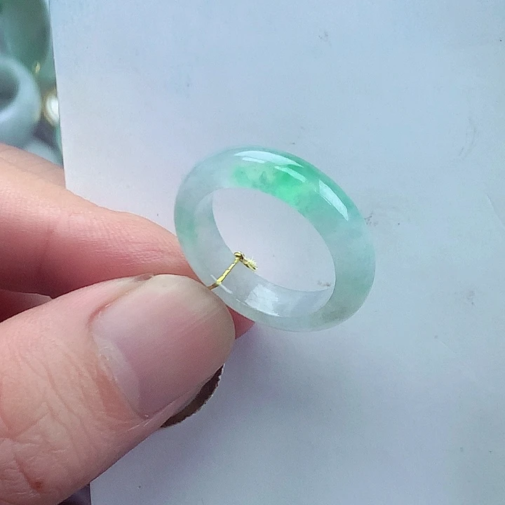 翡翠未镶嵌戒指17号圈
