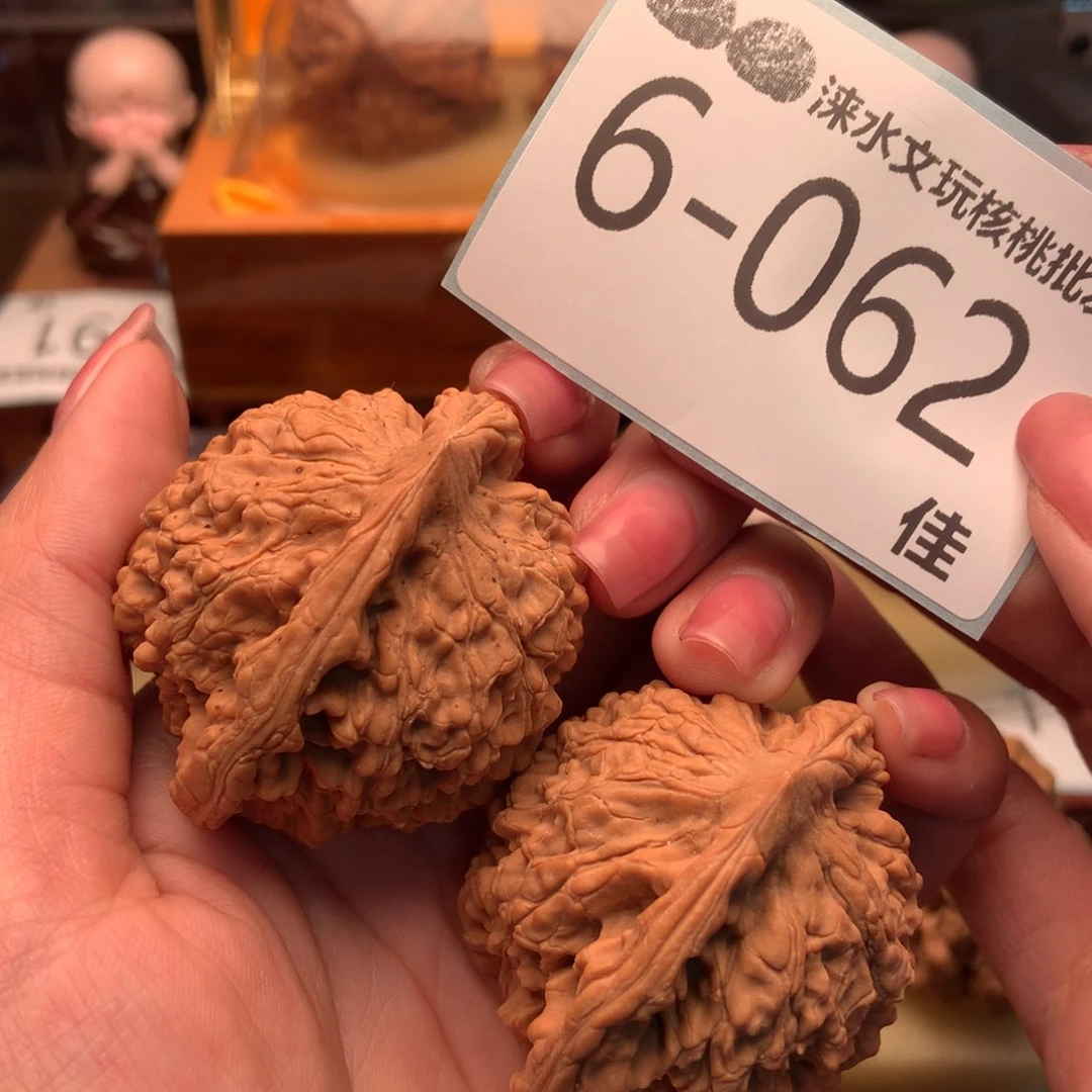 文玩核桃把件48官帽