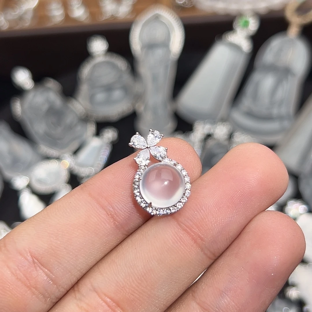 石英质玉银S925镀金镶嵌吊坠(赠链)四叶草蛋面吊坠