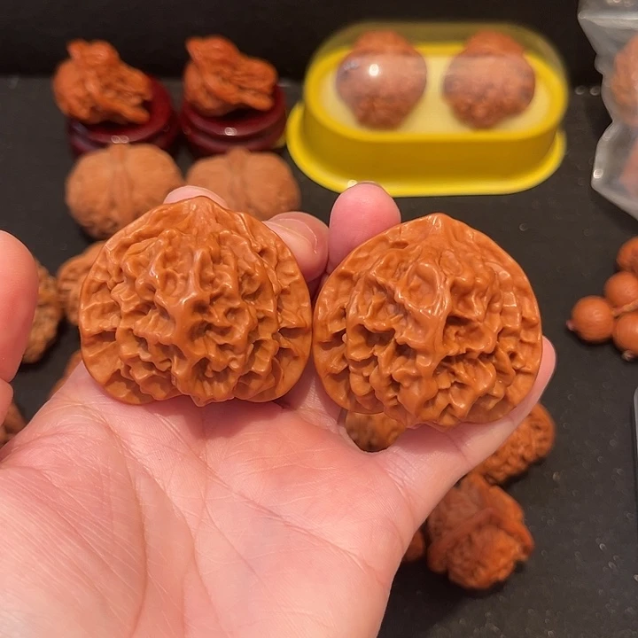 文玩核桃吊坠龙鳞纹帝王45