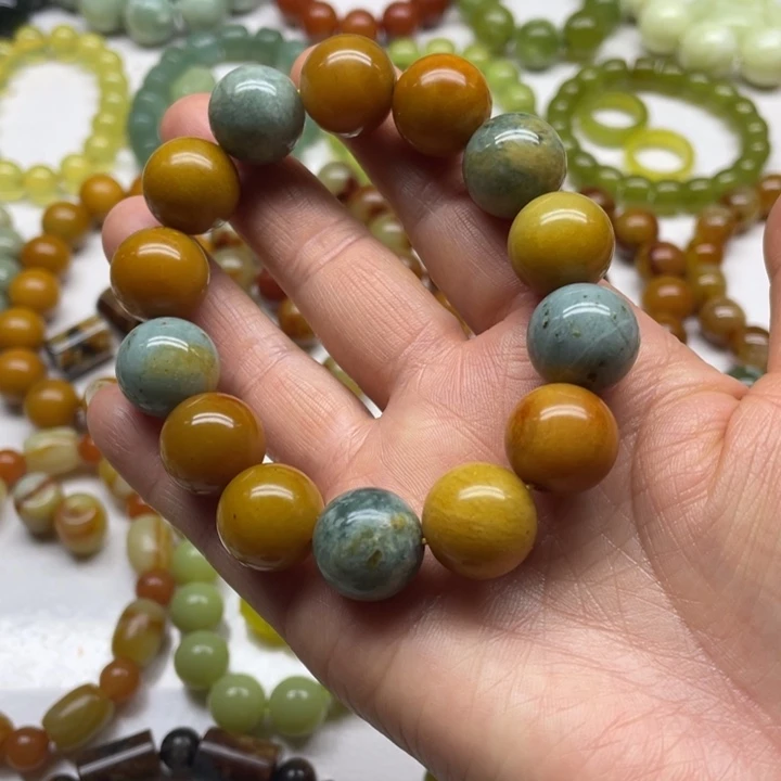 蛇纹石玉手串未镶嵌