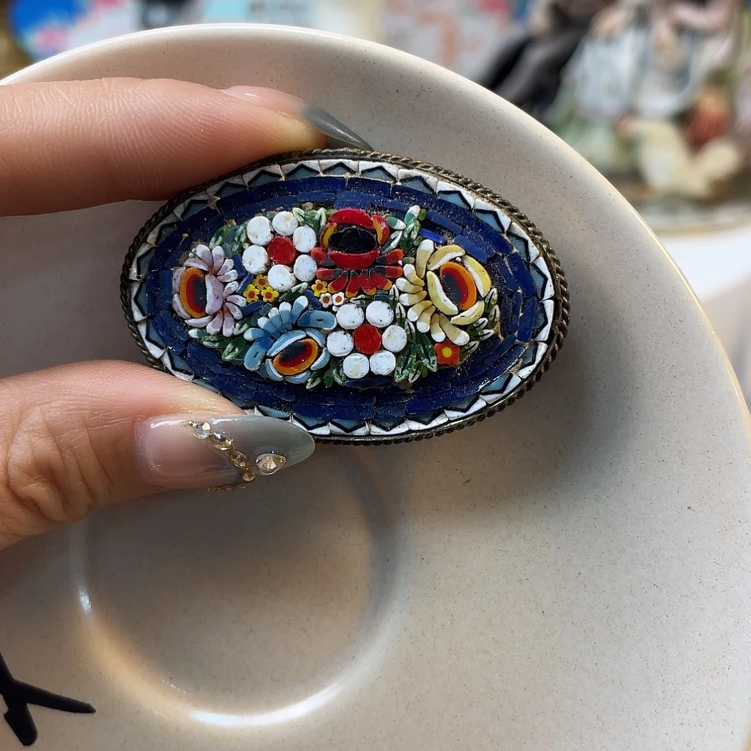 胸针瓷器瓷器瓷器