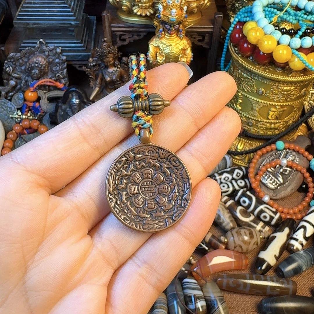 泥塑扎西德勒独特设计