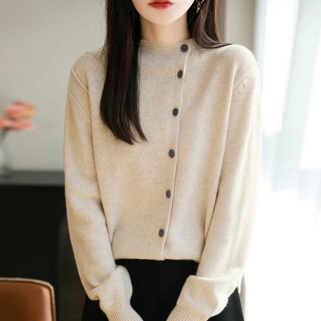 正品哥弟新款秋冬设计感斜扣半高领羊毛针织衫宽松洋气百搭打底衫