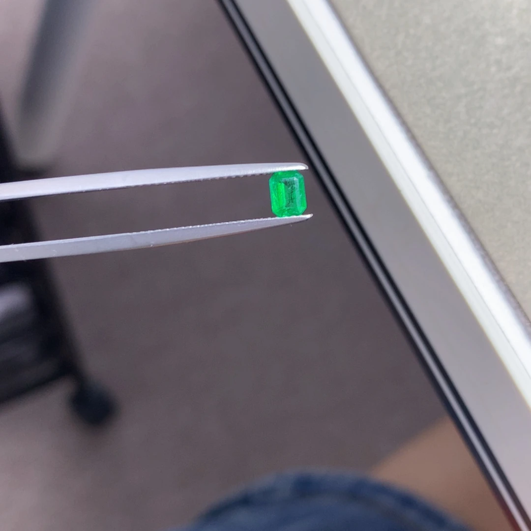 裸石未镶嵌祖母绿赞比亚沃顿绿 0.35ct