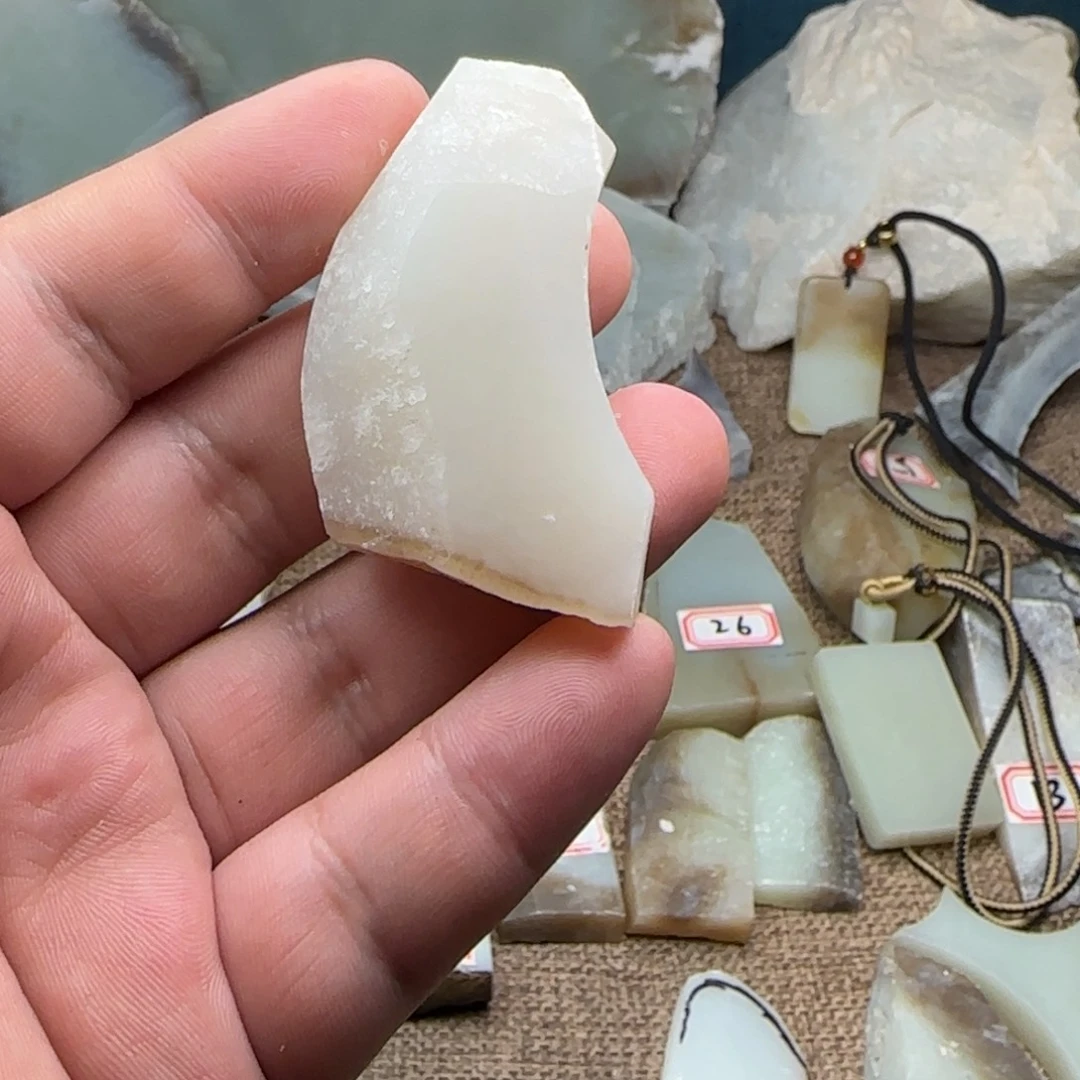 ****记和田玉（糖玉）未镶嵌珠宝奇石