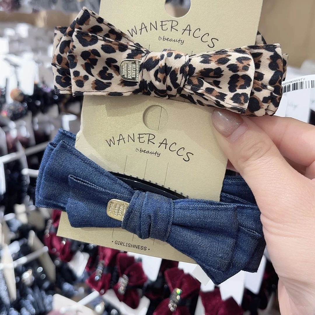 非金属香蕉夹各一